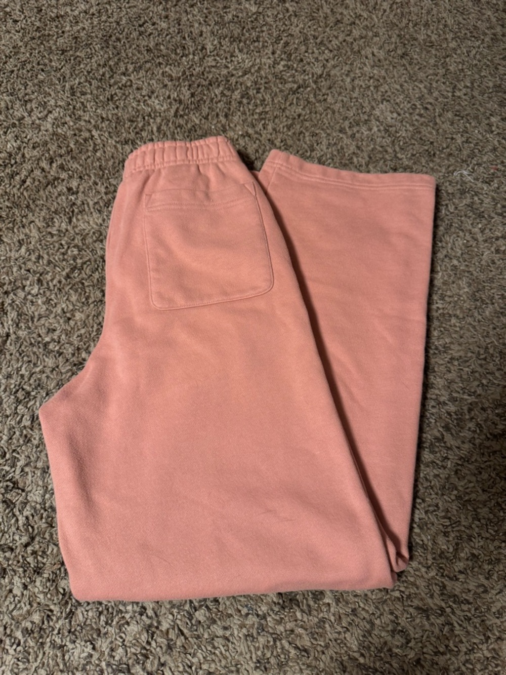 ALO Yoga Straight Leg Sweatpants in Dusty Pink - Picture 3 of 3